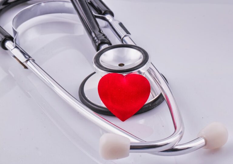 Leki na wysoki cholesterol – szybka e-recepta i konsultacja kardiologiczna - okładka
