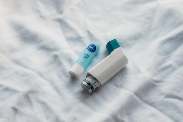 Astma pod kontrolą: E-recepta na inhalator wziewny w 15 minut - okładka